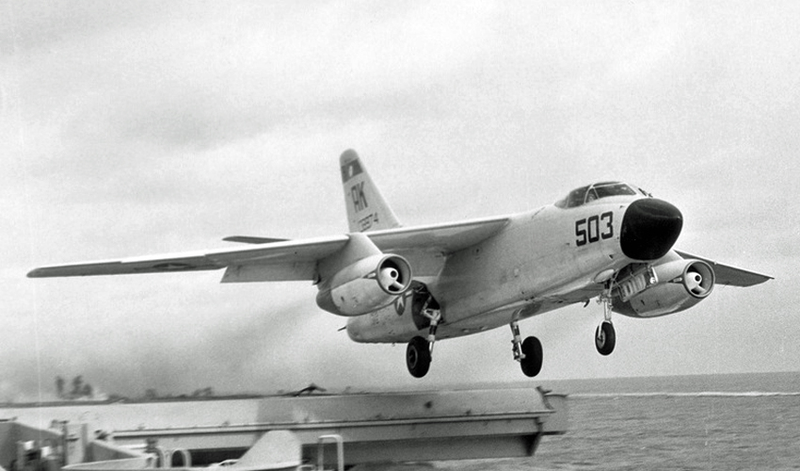 Illustration for article titled This Date in Aviation History: October 26 - October 28